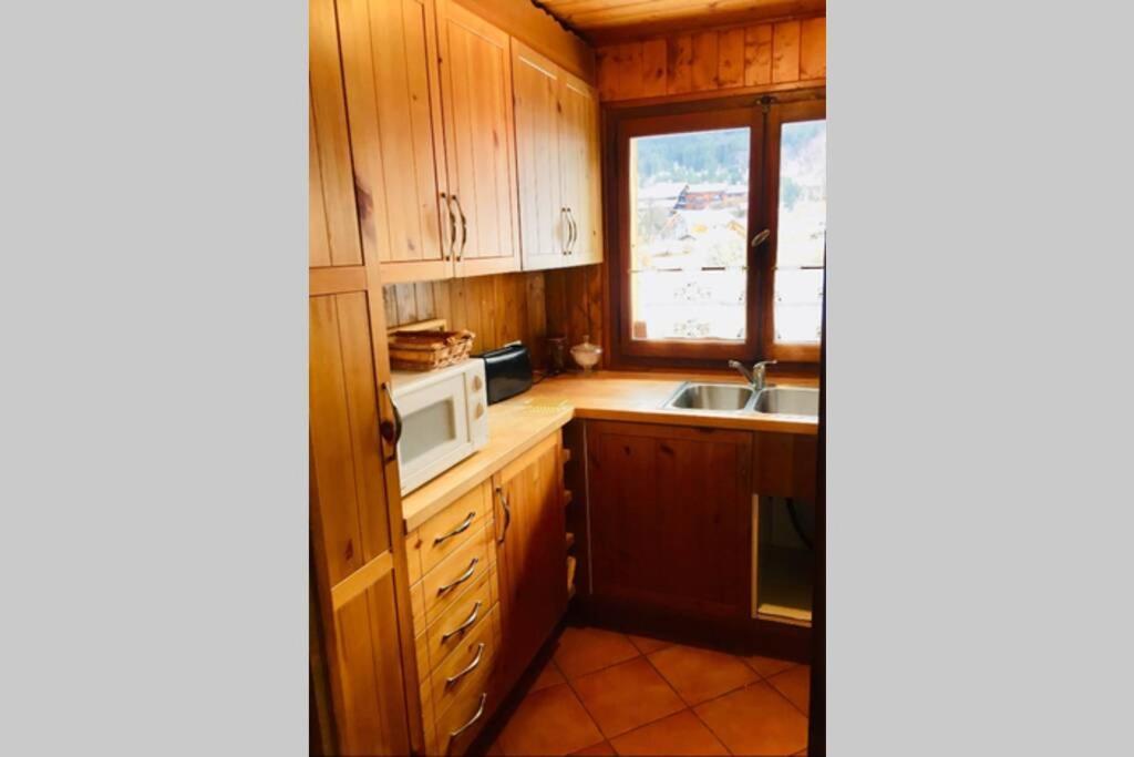 Charmant Appartement Dans Chalet 레 카로즈 다라세 외부 사진